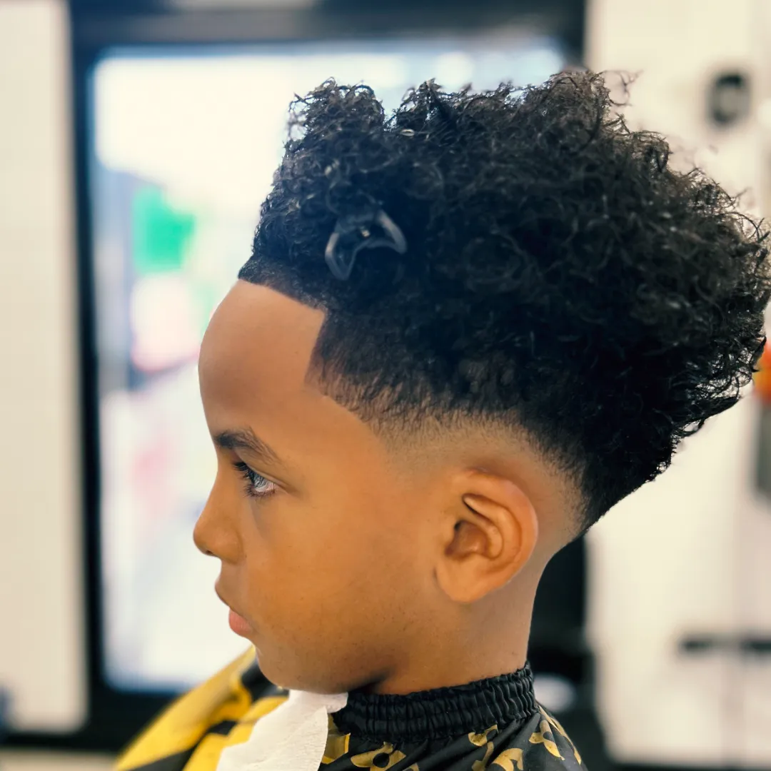 Galaxy A17 Barbershop milkias 1x1 (1)