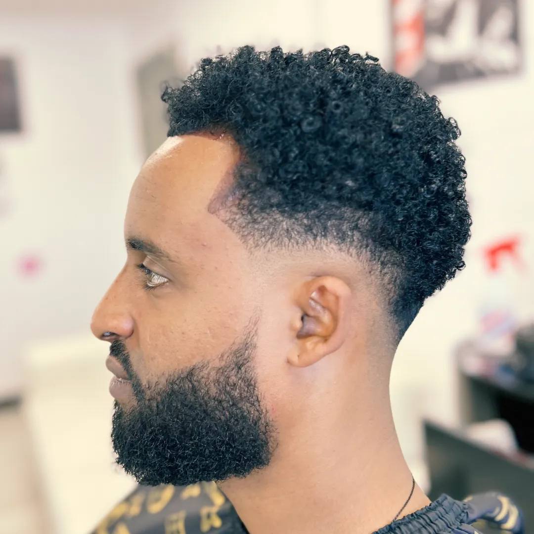 Galaxy A17 Barbershop milkias 1x1 (3)