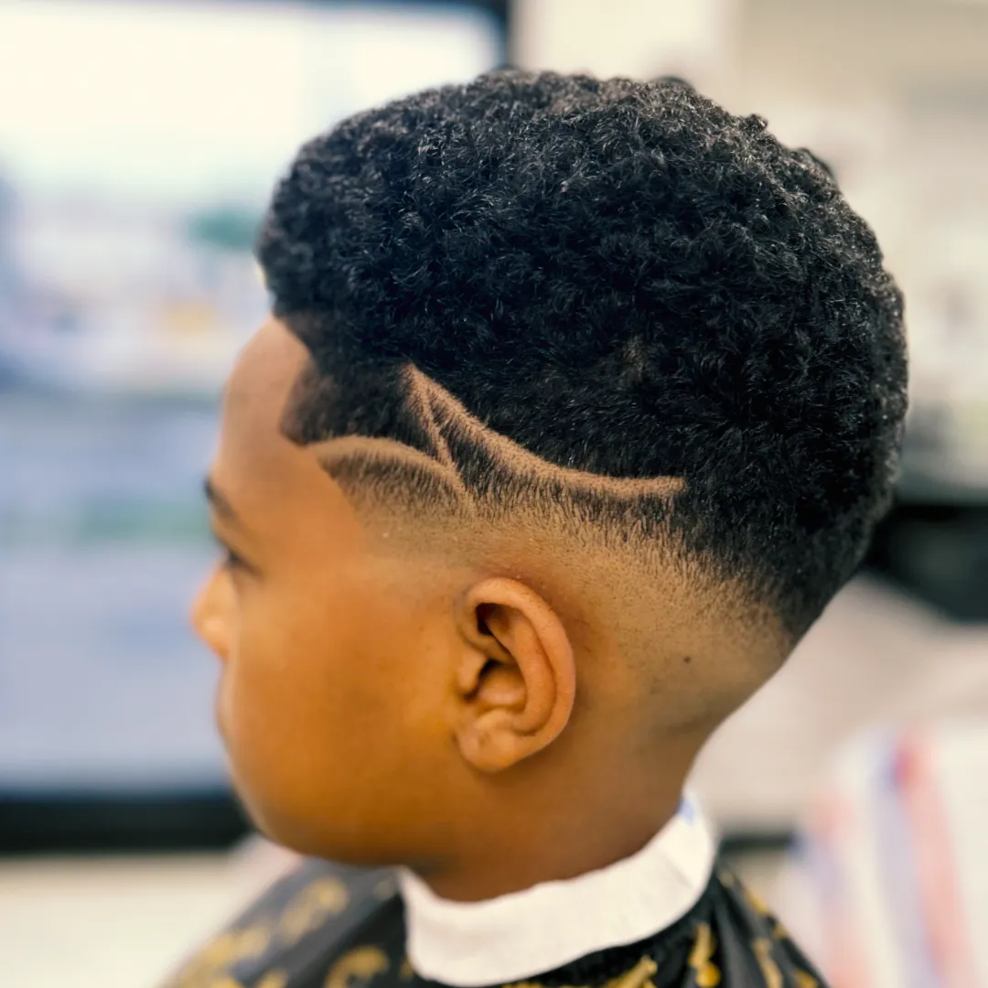 Galaxy A17 Barbershop milkias 1x1 (4)