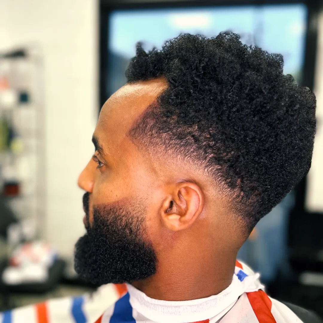 Galaxy A17 Barbershop milkias 1x1 (6)