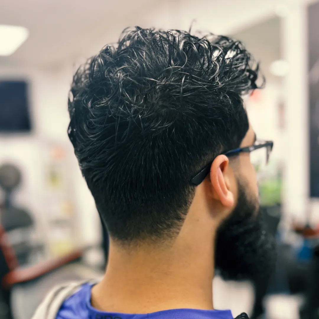 Galaxy A17 Barbershop milkias 1x1 (9)